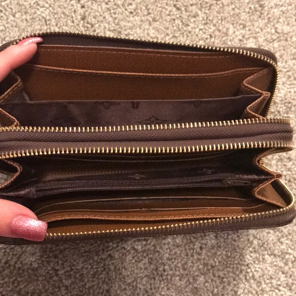 Brown wallet - Picture 4 of 7